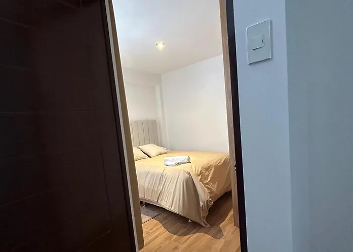 Modern In - Kitchen, Washer And Tv * Cusco