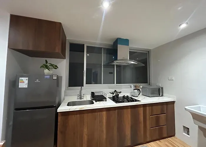 Modern In - Kitchen, Washer And Tv Apartamento